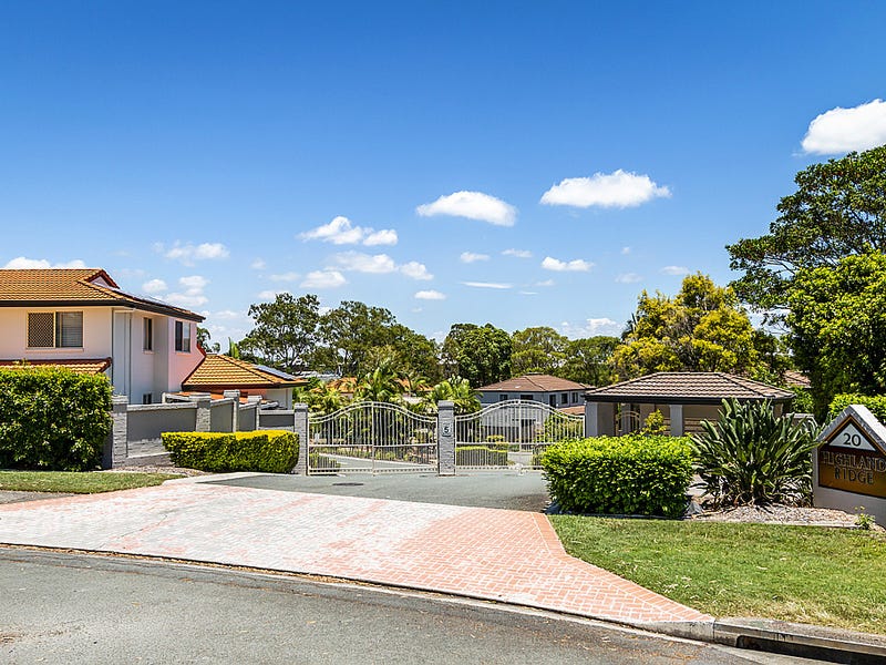 Townhouses for Sale in Manly West, QLD 4179