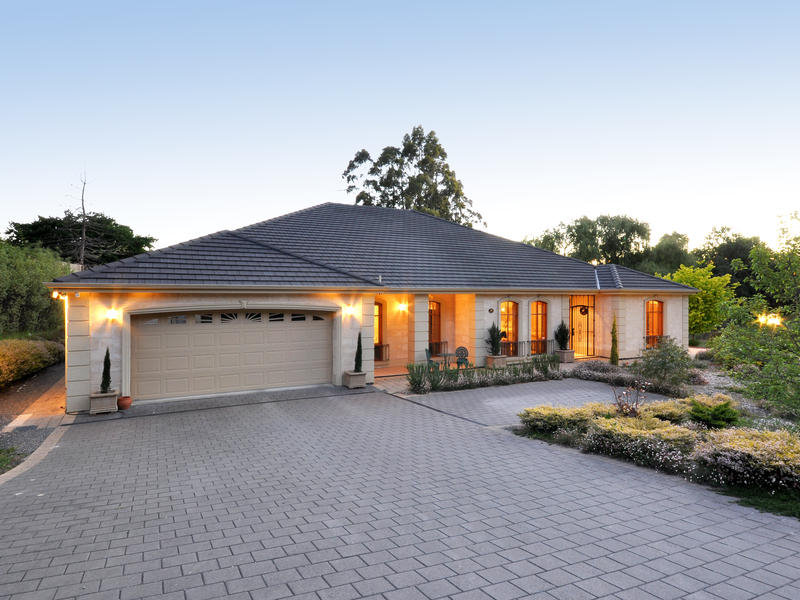 104 Old Mount Barker Rd, Stirling, SA 5152 Property Details