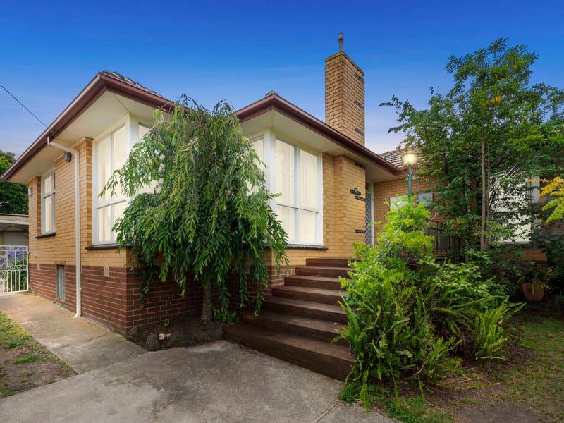 6 Montpellier Drive, Highton, VIC 3216