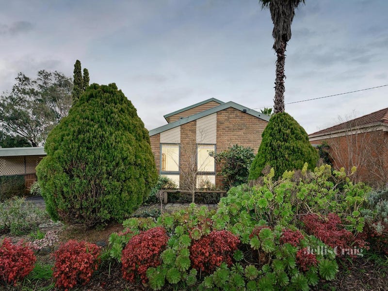 Real Estate & Property for Sale in Warrandyte, VIC 3113 (+1 location