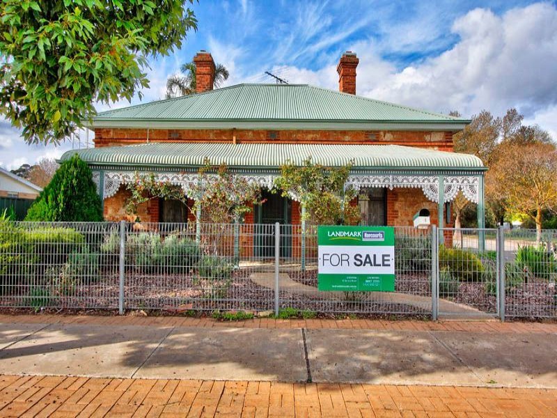 18 Torrens Road, Riverton, SA 5412