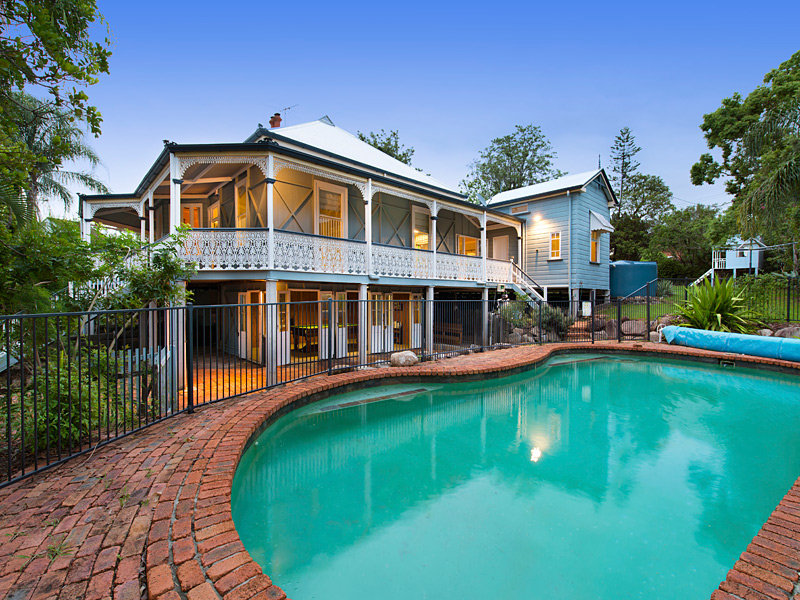 17 Blackheath Road, Oxley, Qld 4075