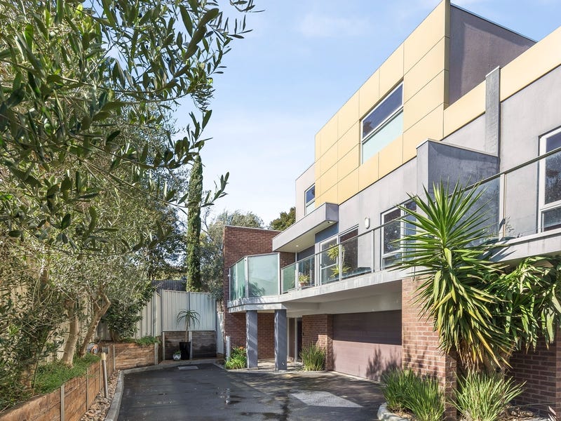 2C Valley View Court, Niddrie, Vic 3042 Townhouse for Sale