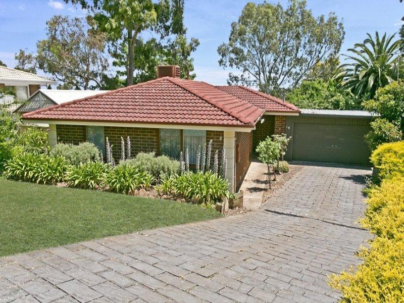 4 Wongabeena Drive, Surrey Downs, SA 5126