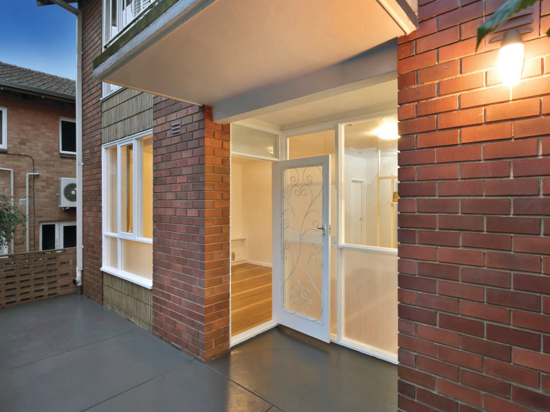 24/596 Riversdale Road, Camberwell, Vic 3124 Property Details