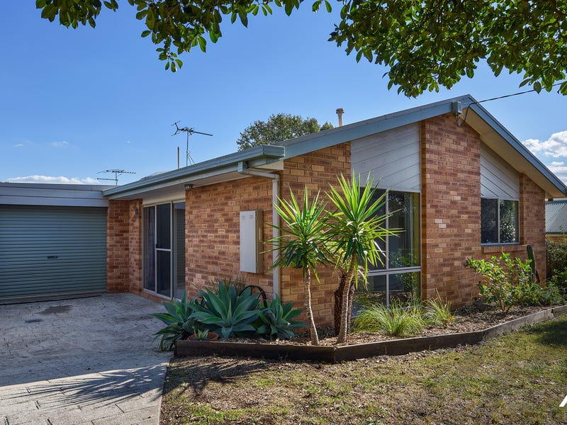 1A Balmoral Crescent, Drouin, Vic 3818 Property Details