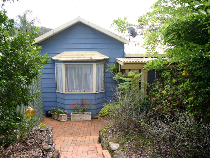 100 Point Road, Mooney Mooney, NSW 2083