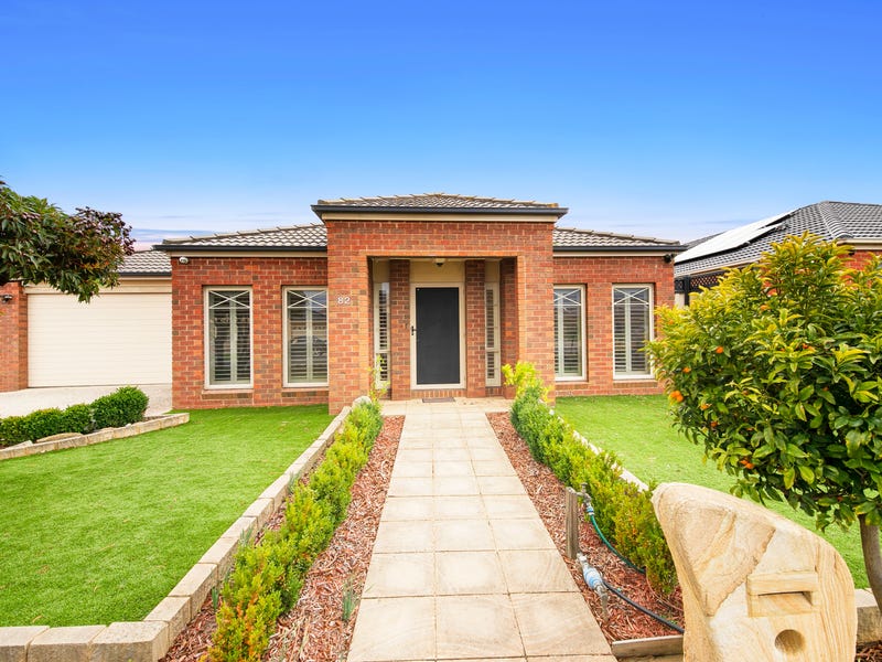 82 Inglewood Drive, Burnside Heights, VIC 3023