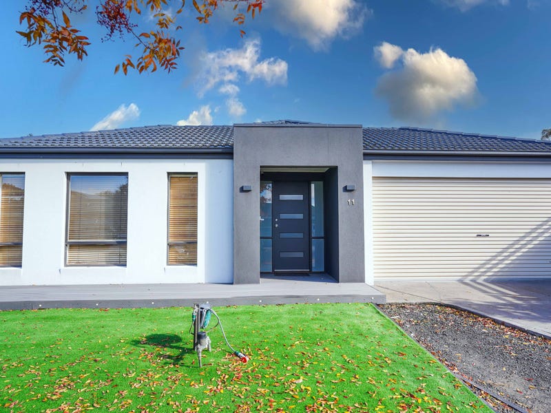 11 Jewel Terrace, Tarneit, Vic 3029 House for Rent