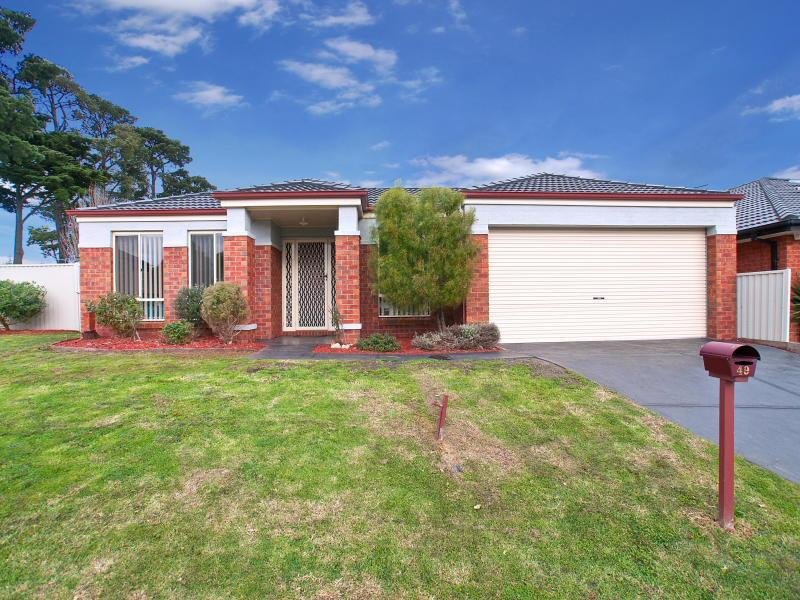 49 Hunt Club Boulevard, Cranbourne, Vic 3977 Property Details