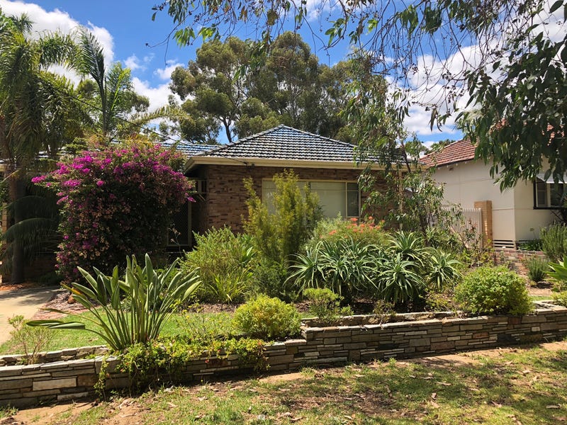 61 Solomon Street, Palmyra, WA 6157