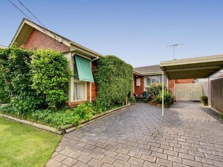 5 Edgewood Avenue, Burwood East, Vic 3151