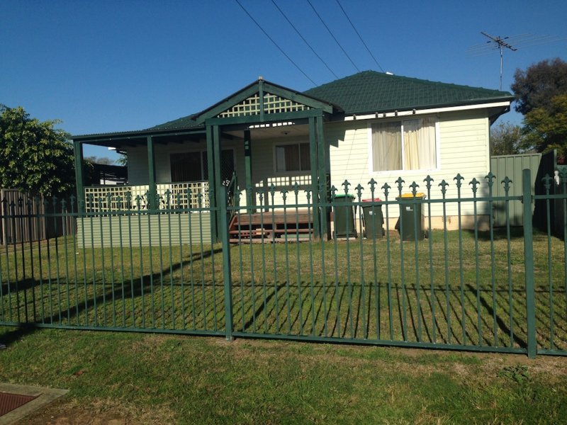 12 Labuan Road, Holsworthy, NSW 2173 Property Details