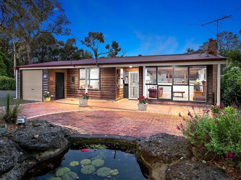 11 Road, Panton Hill, VIC 3759