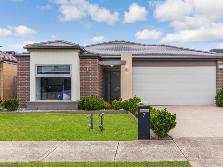 7 Buckland Hill Drive, Wallan, Vic 3756 Property Details