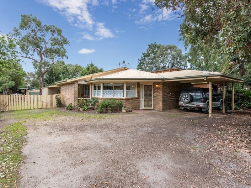 8 Corandirk Street, Warneet, Vic 3980 Property Details
