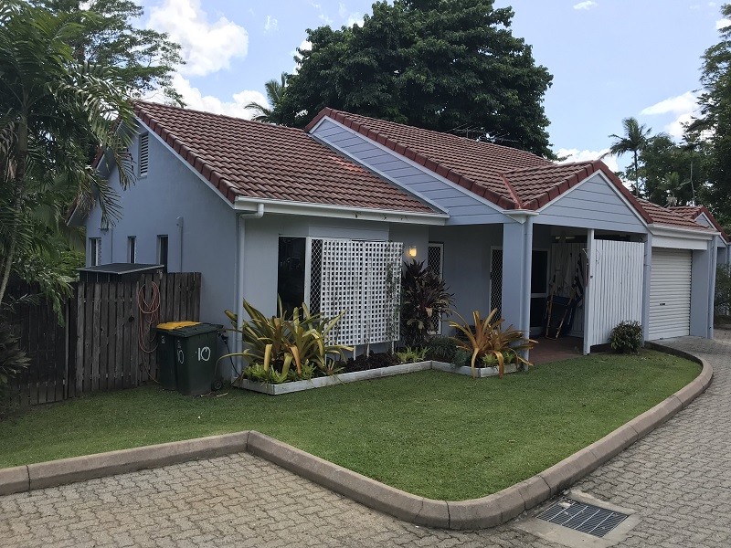 2 Nesbit Street, Whitfield, QLD 4870