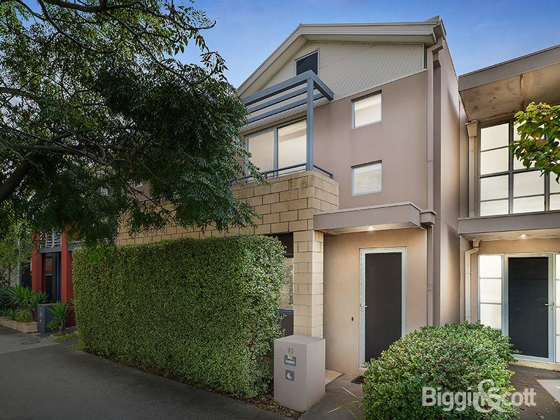 73 Edgewater Boulevard, Maribyrnong, Vic 3032 Property Details