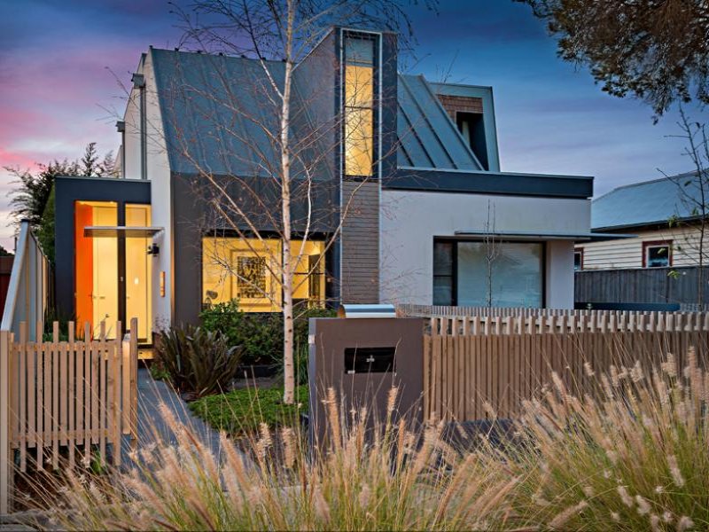 2/10 Rushall Street, Fairfield, Vic 3078 Property Details