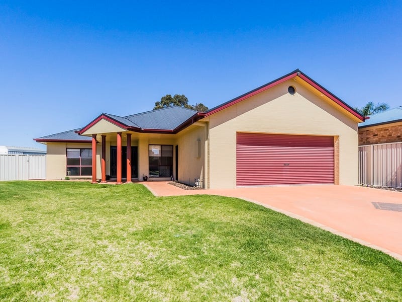 9 Charlton Court, Echuca, Vic 3564 Property Details