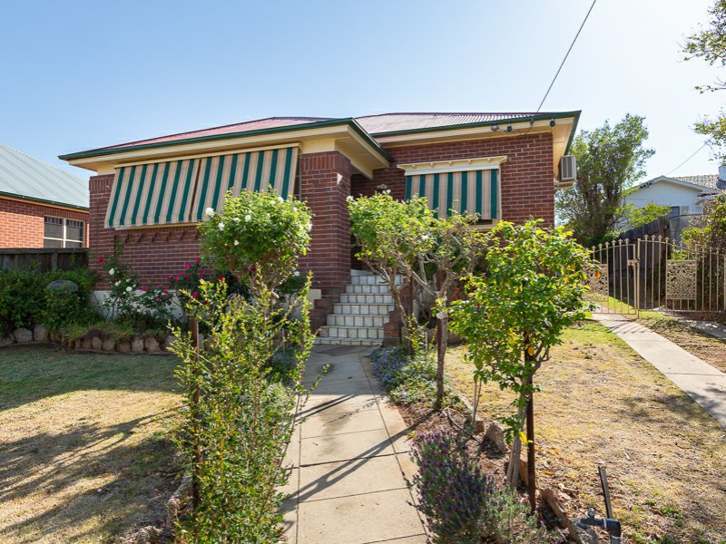 74 Carthage Street, East Tamworth, NSW 2340