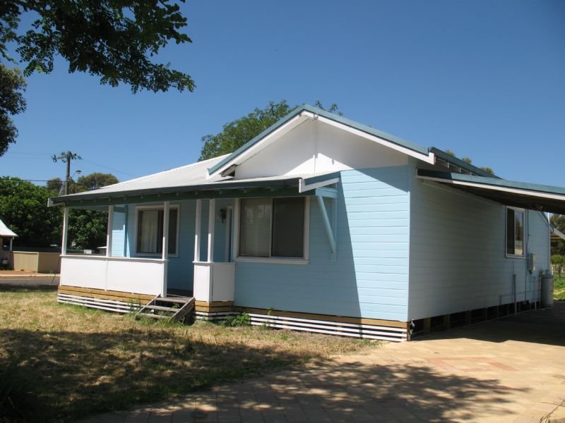 28 Teesdale St, Yarloop, WA 6218 Property Details