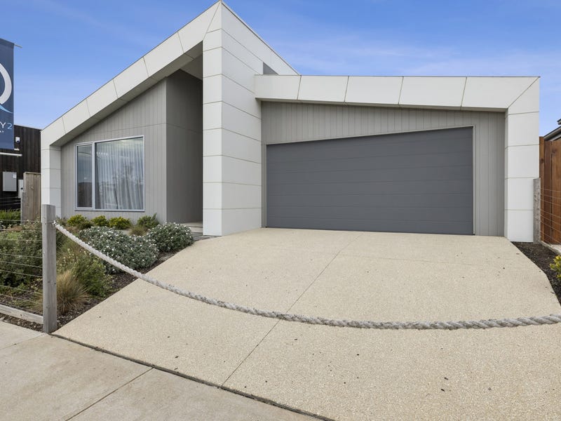 15 Rosser Boulevard, Torquay, VIC 3228
