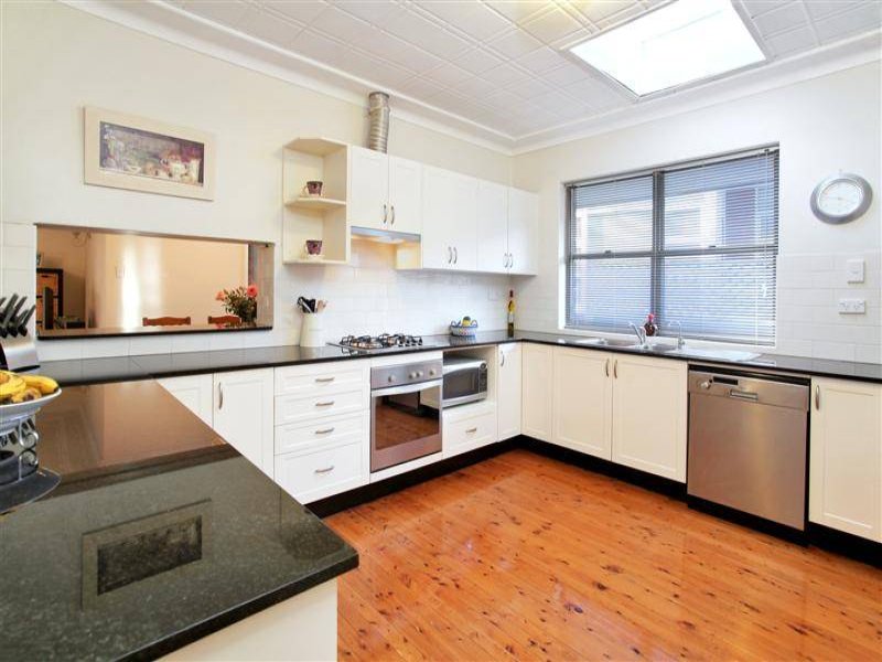 12 Milham Avenue, Eastwood, NSW 2122 Property Details