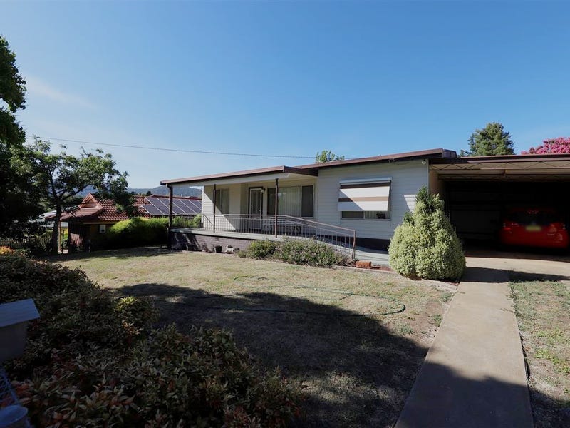89 Lockhart Street, Adelong, NSW 2729