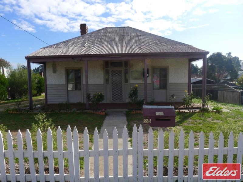 28 Wittenoom Street, Collie, WA 6225