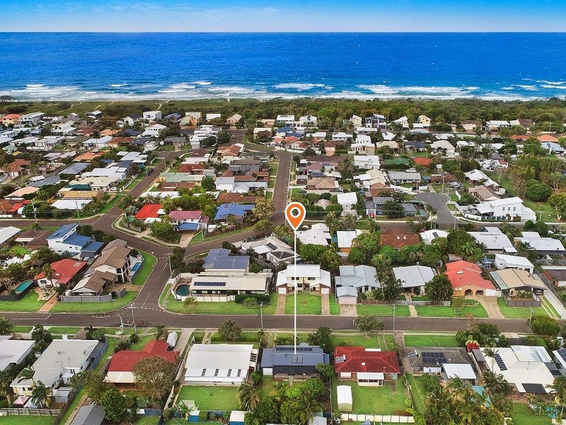 34 Balyata Street, Warana, QLD 4575