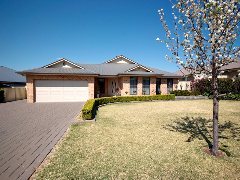 31 Lakeside Circuit, Dubbo, NSW 2830