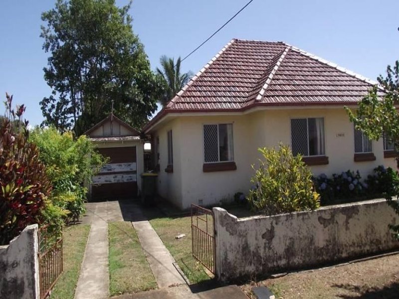 2 Rock Street, Scarborough, QLD 4020