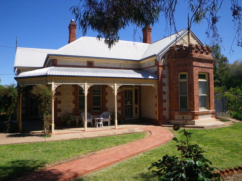 37 West Terrace, Laura, SA 5480