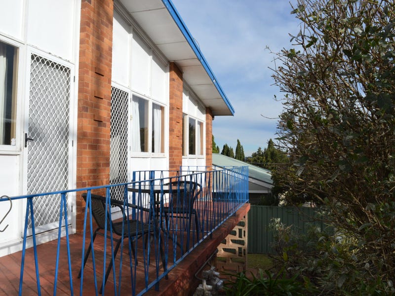 2/20 Esther Street, Mount Lofty, QLD 4350