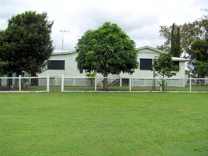 2417 Fingerboard Road, Mount Tom, QLD 4677