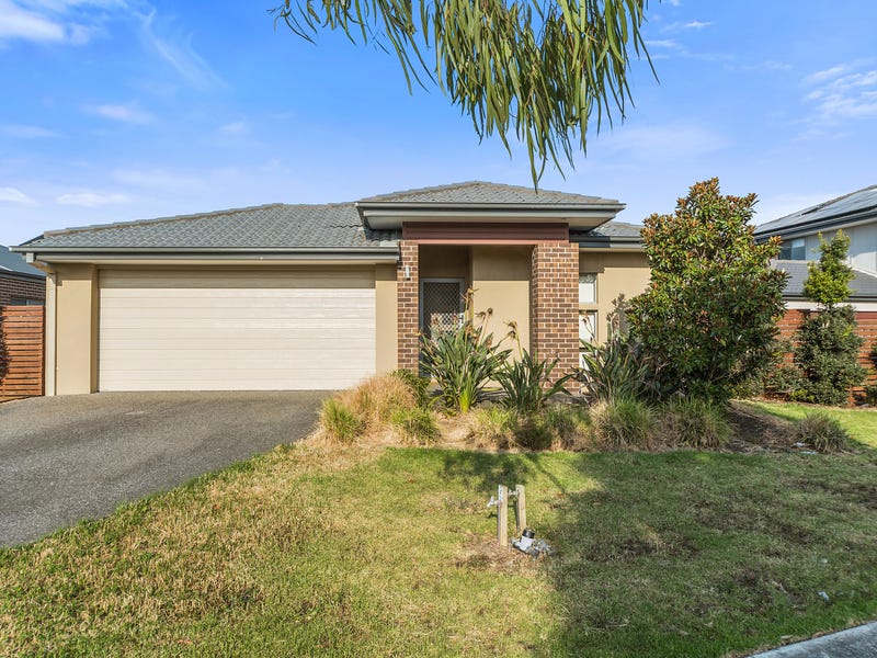 4 Mitta Mitta Street, Clyde North, Vic 3978