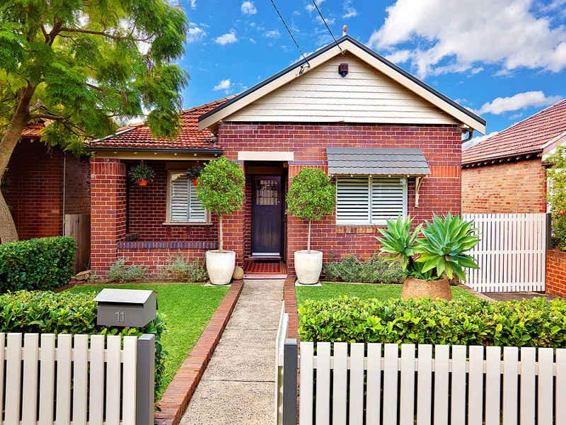 11 Lloyd Avenue, Concord, NSW 2137