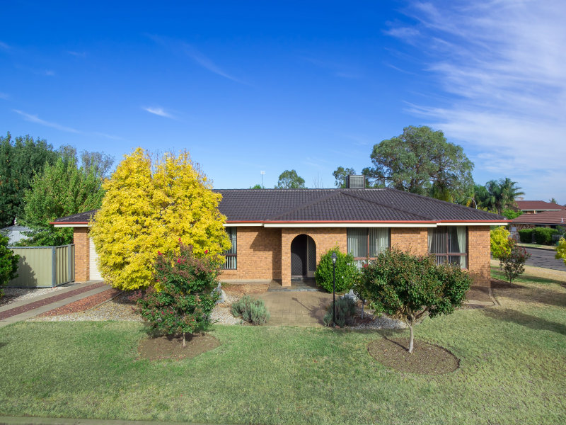 25 Kurrajong Street, Tamworth, NSW 2340 Property Details