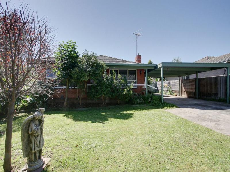 12 Sheppard Drive, Scoresby, VIC 3179