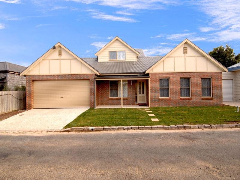 6 Urana Street, Newtown, VIC 3220