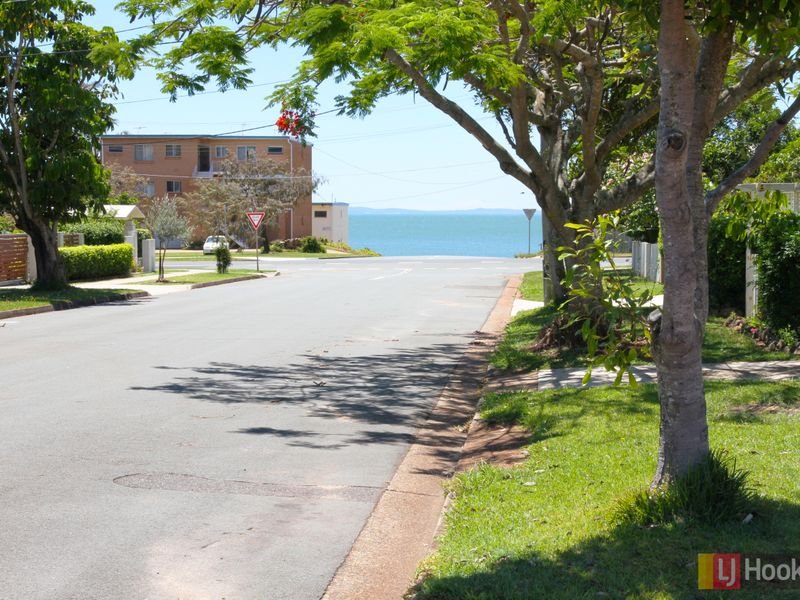 1/9 Queen Street, Scarborough, Qld 4020 Property Details