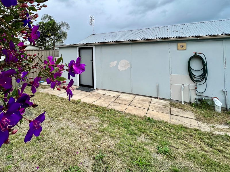 30 Dorothy Avenue, Woy Woy, NSW 2256