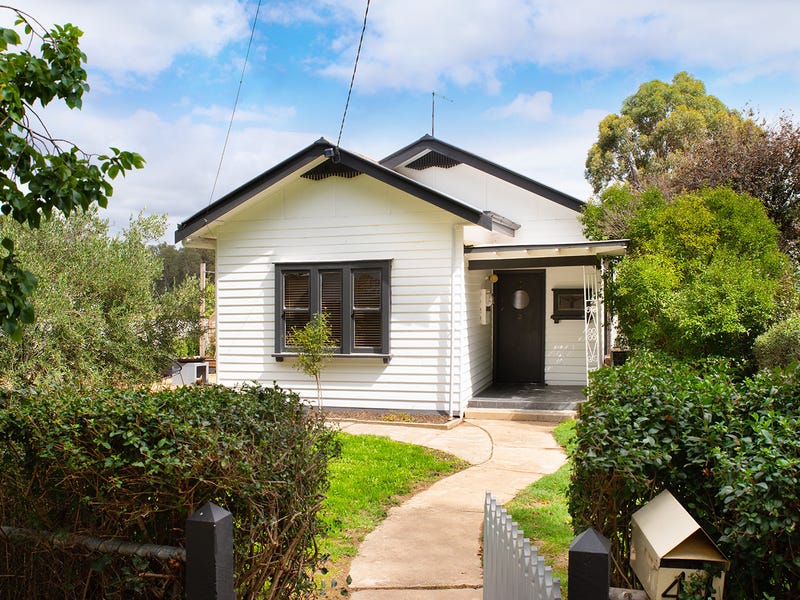 44 Panmure Street, Newstead, Vic 3462 Property Details