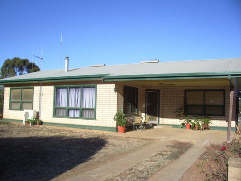 27 Fifth Street, Wirrabara, SA 5481 Property Details