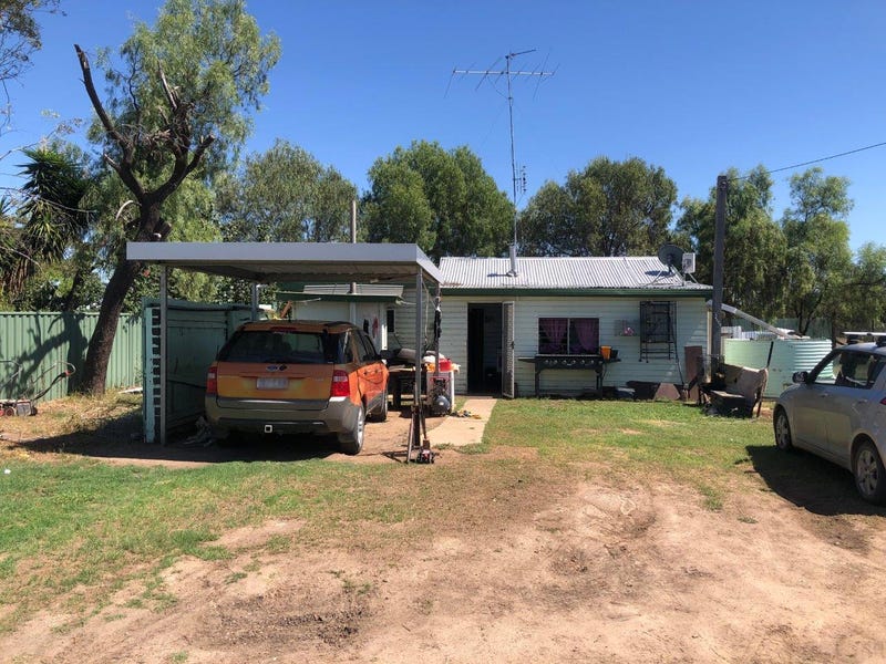 27 Burrel Street, Yelarbon, Qld 4388 Property Details