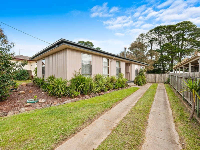 26 Luttet Street, Creswick, Vic 3363 House for Rent