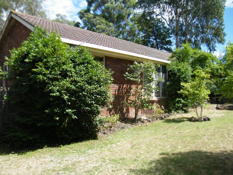 11 Pearson Street, Bunyip, Vic 3815 Property Details