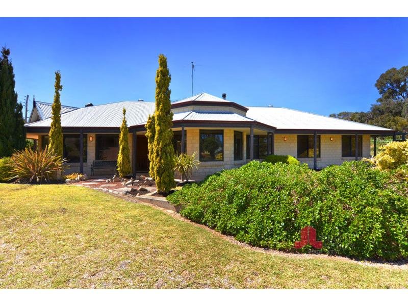 19 Zenner Place, Binningup, WA 6233 Property Details