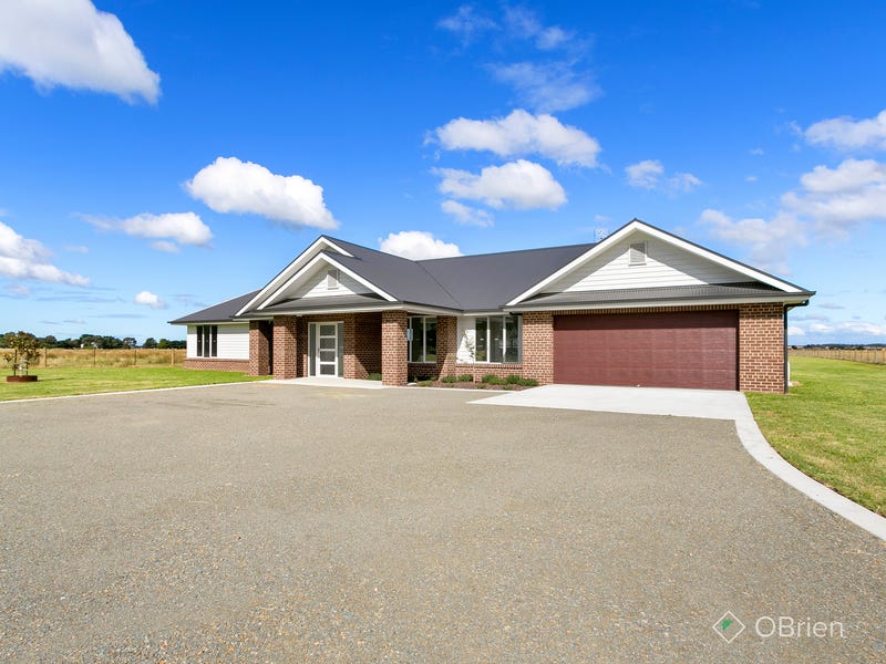 82 Racecourse Road, Bairnsdale, Vic 3875 Property Details